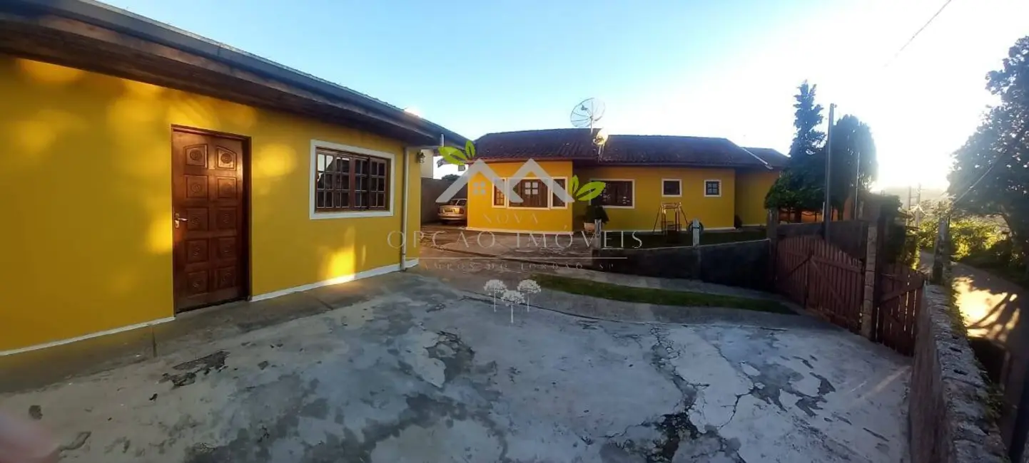 Foto 1 de Casa com 3 quartos à venda, 170m2 em Campos Do Jordao - SP