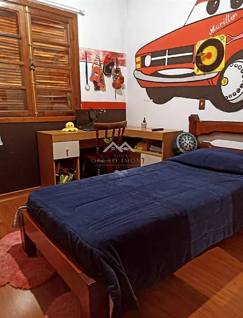 Foto 9 de Casa com 3 quartos à venda, 170m2 em Campos Do Jordao - SP