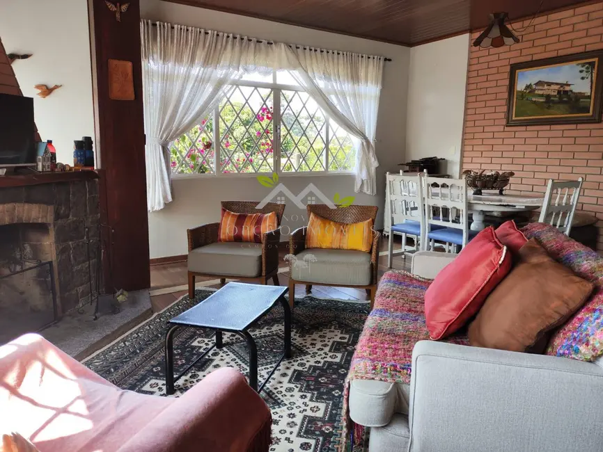 Foto 6 de Casa com 4 quartos à venda, 170m2 em Campos Do Jordao - SP