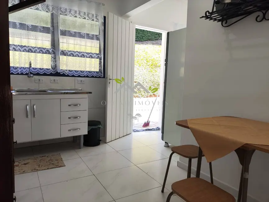 Foto 9 de Casa com 2 quartos à venda, 132m2 em Campos Do Jordao - SP