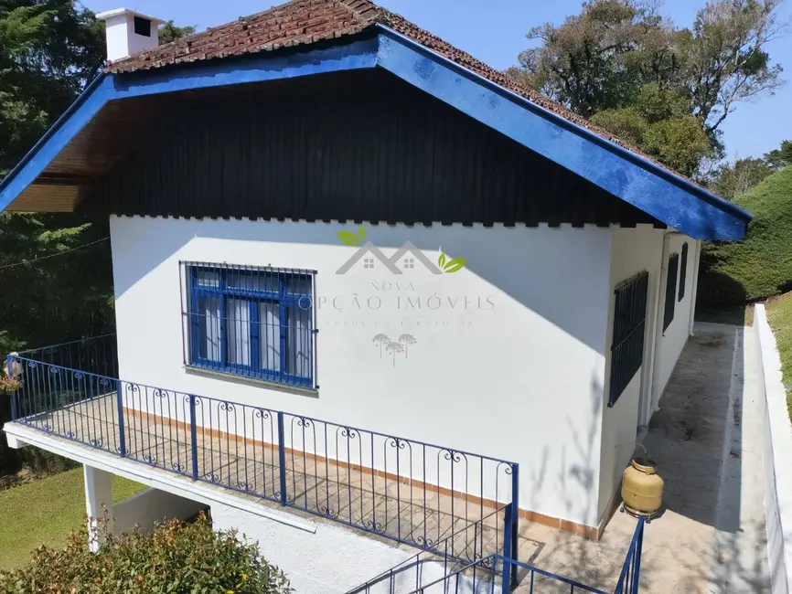 Foto 2 de Casa com 2 quartos à venda, 132m2 em Campos Do Jordao - SP