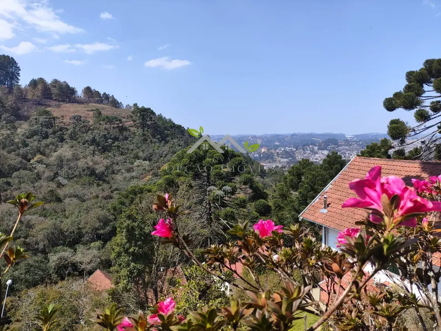 Casa com 4 quartos à venda, 220m2 em Campos Do Jordao - SP - imagem 4 Foto 4 de Casa com 4 quartos à venda, 220m2 em Campos Do Jordao - SP