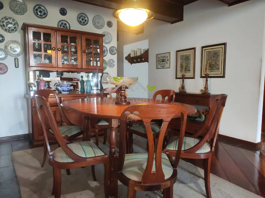 Foto 5 de Apartamento com 3 quartos à venda em Campos Do Jordao - SP