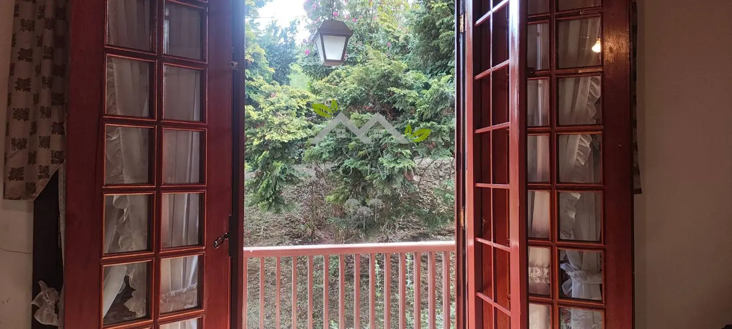 Foto 8 de Apartamento com 3 quartos à venda em Campos Do Jordao - SP