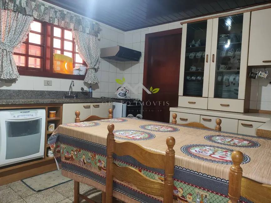 Foto 6 de Apartamento com 3 quartos à venda em Campos Do Jordao - SP