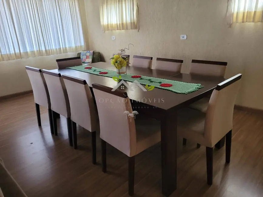 Foto 5 de Casa com 4 quartos à venda, 250m2 em Campos Do Jordao - SP