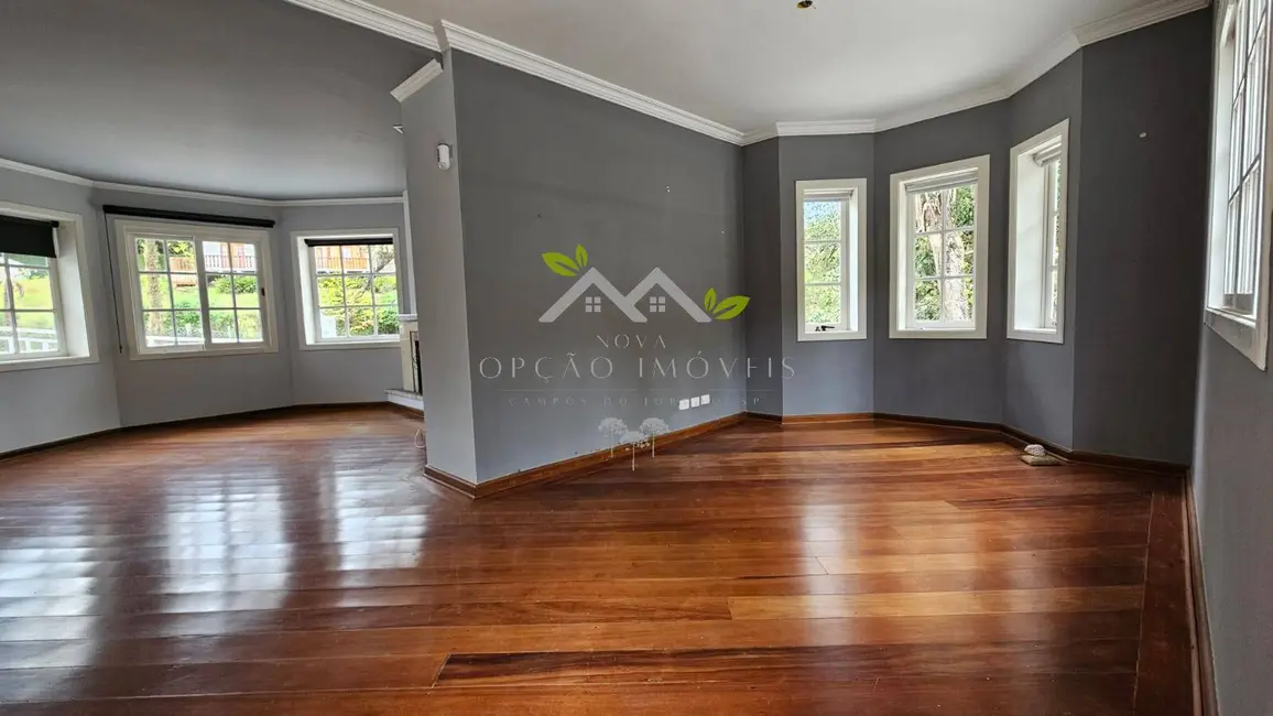 Foto 7 de Casa com 4 quartos à venda, 350m2 em Campos Do Jordao - SP