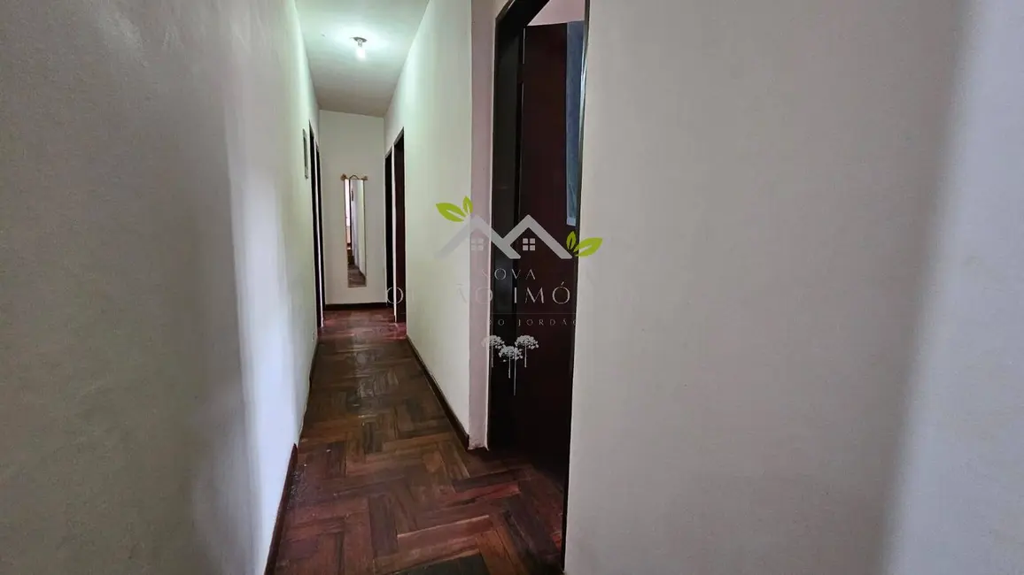 Foto 8 de Casa com 4 quartos à venda, 361m2 em Campos Do Jordao - SP