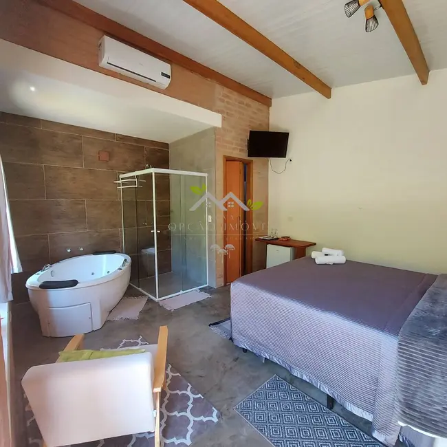 Foto 6 de Chácara com 7 quartos à venda, 500m2 em Santo Antonio Do Pinhal - SP