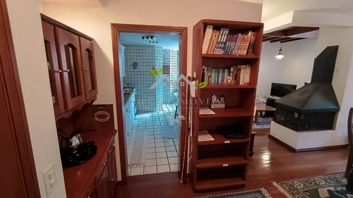 Foto 7 de Apartamento com 3 quartos à venda, 138m2 em Campos Do Jordao - SP