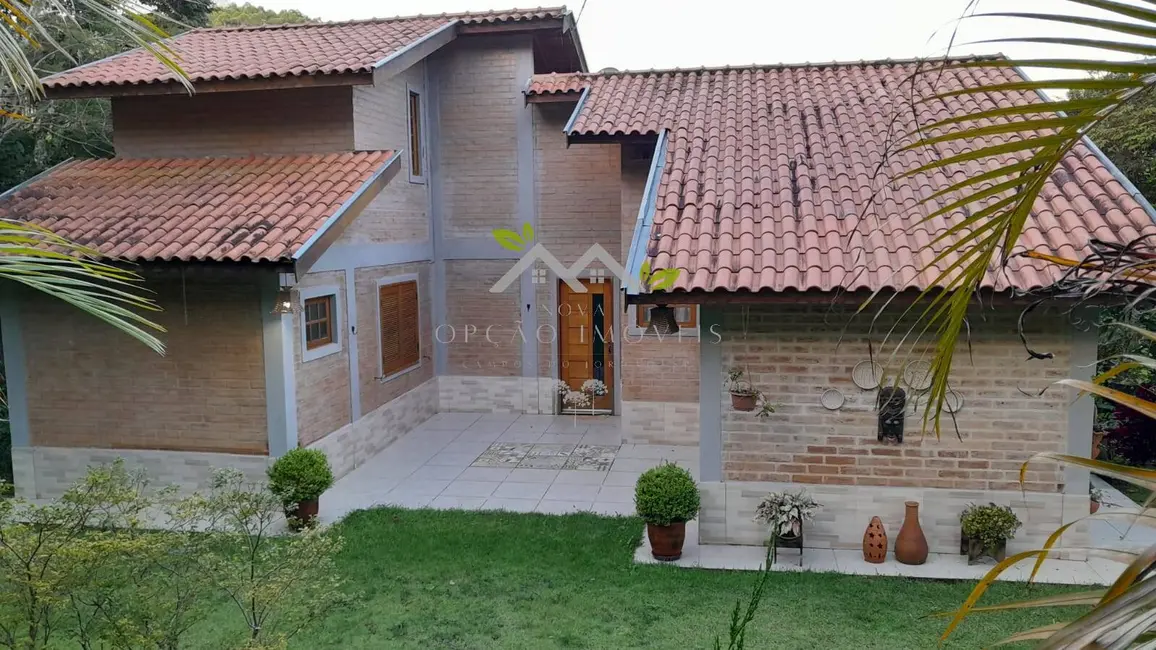 Foto 3 de Casa à venda em Campos Do Jordao - SP