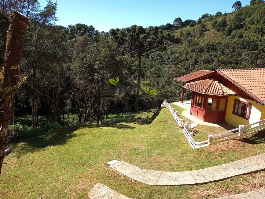 Foto 2 de Casa com 3 quartos à venda, 116m2 em Campos Do Jordao - SP