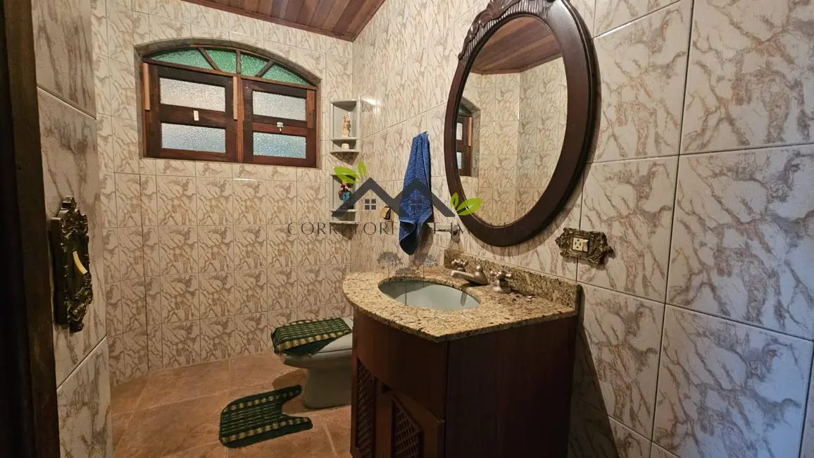 Foto 8 de Casa com 3 quartos à venda, 400m2 em Campos Do Jordao - SP