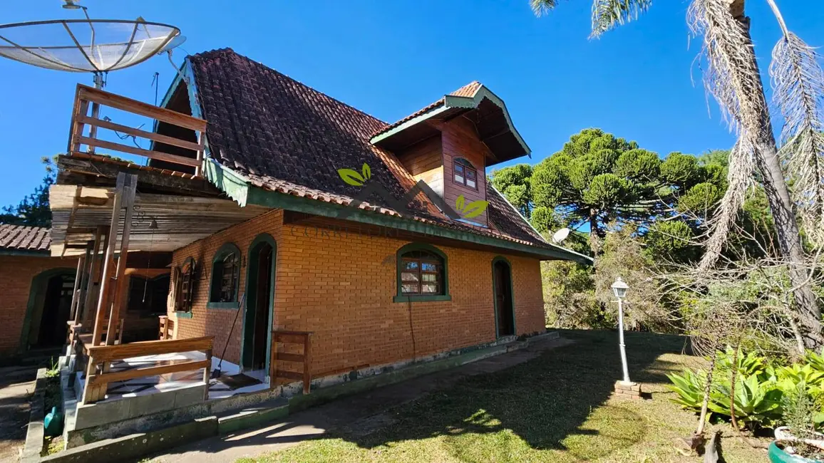Foto 1 de Casa com 3 quartos à venda, 400m2 em Campos Do Jordao - SP