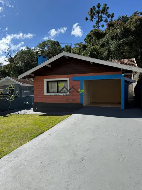 Foto 2 de Casa com 3 quartos à venda, 182m2 em Campos Do Jordao - SP
