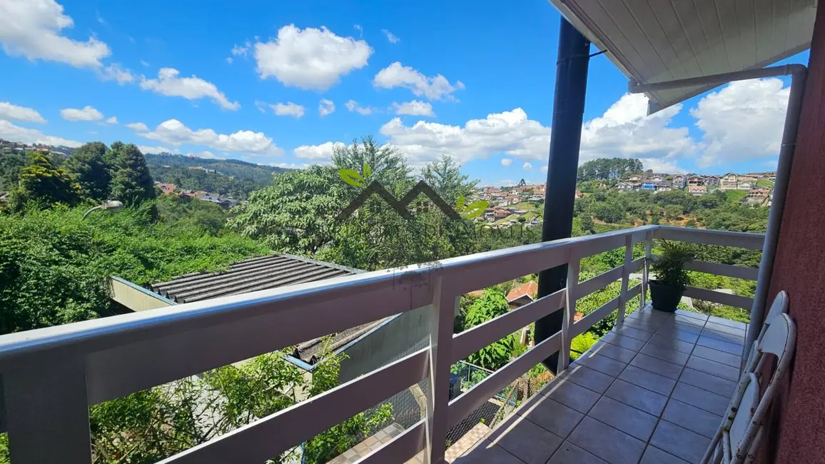 Foto 7 de Casa com 3 quartos à venda, 160m2 em Campos Do Jordao - SP