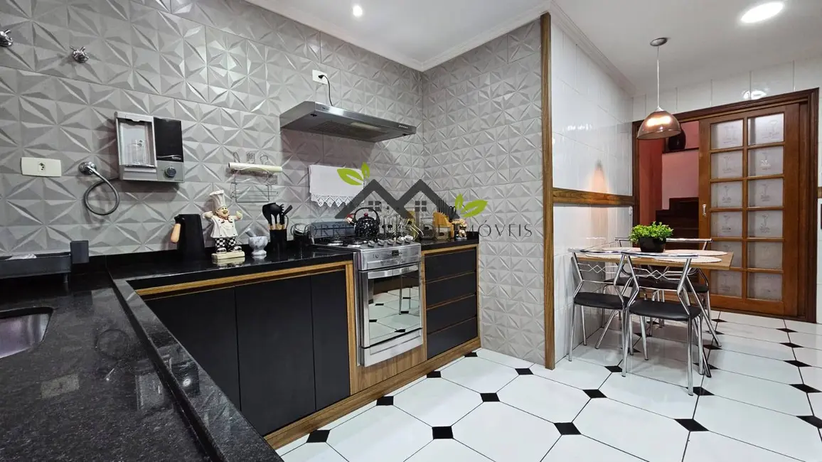 Foto 6 de Casa com 2 quartos à venda, 142m2 em Campos Do Jordao - SP