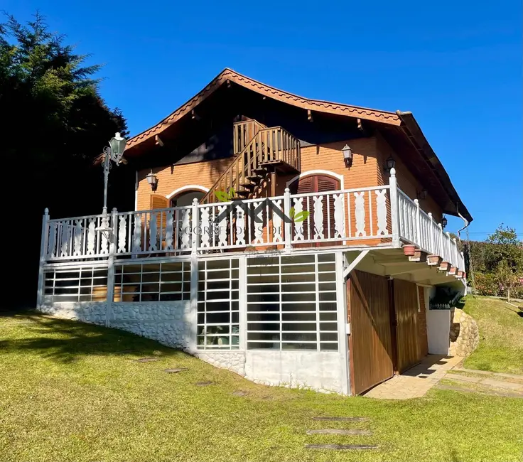 Casa com 2 quartos à venda, 162m2 em Campos Do Jordao - SP - imagem 3 Foto 3 de Casa com 2 quartos à venda, 162m2 em Campos Do Jordao - SP