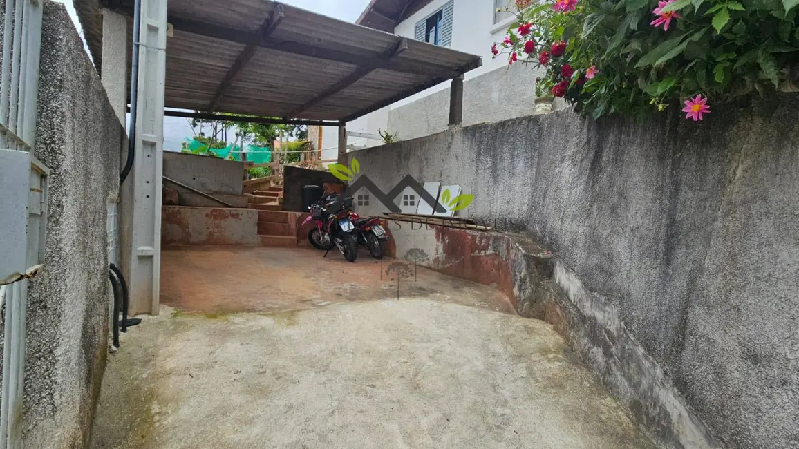 Foto 3 de Casa com 2 quartos à venda, 200m2 em Campos Do Jordao - SP