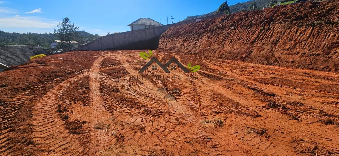 Foto 6 de Terreno / Lote à venda, 1110m2 em Campos Do Jordao - SP