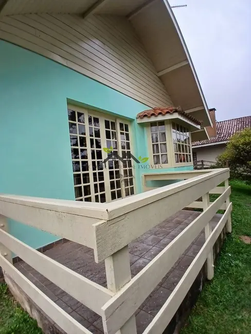 Casa com 3 quartos à venda, 90m2 em Campos Do Jordao - SP - imagem 4 Foto 4 de Casa com 3 quartos à venda, 90m2 em Campos Do Jordao - SP