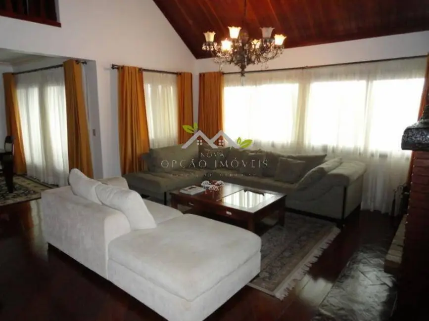 Apartamento com 5 quartos à venda, 298m2 em Campos Do Jordao - SP - imagem 7 Foto 7 de Apartamento com 5 quartos à venda, 298m2 em Campos Do Jordao - SP