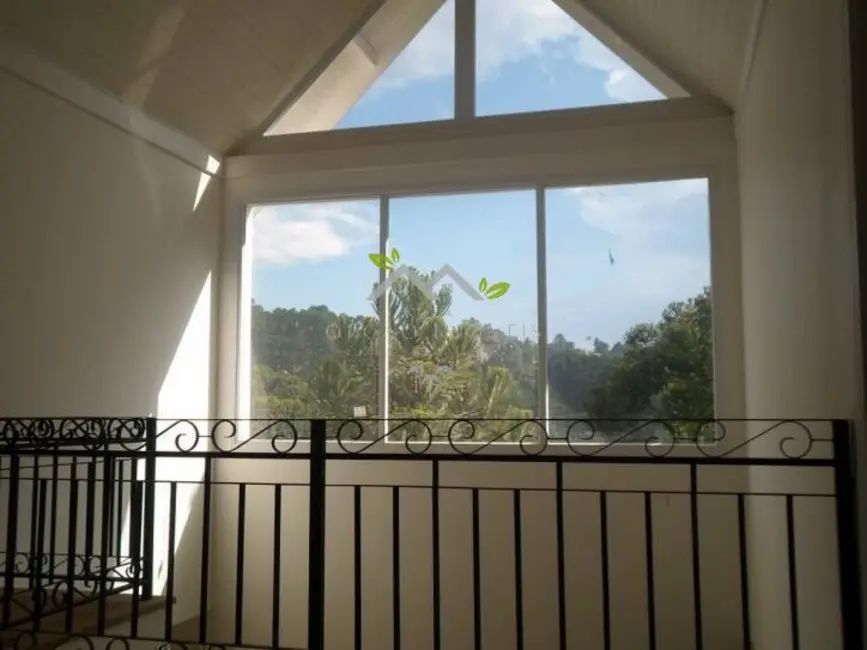 Casa de Condomínio com 4 quartos à venda, 435m2 em Campos Do Jordao - SP - imagem 5 Foto 5 de Casa de Condomínio com 4 quartos à venda, 435m2 em Campos Do Jordao - SP