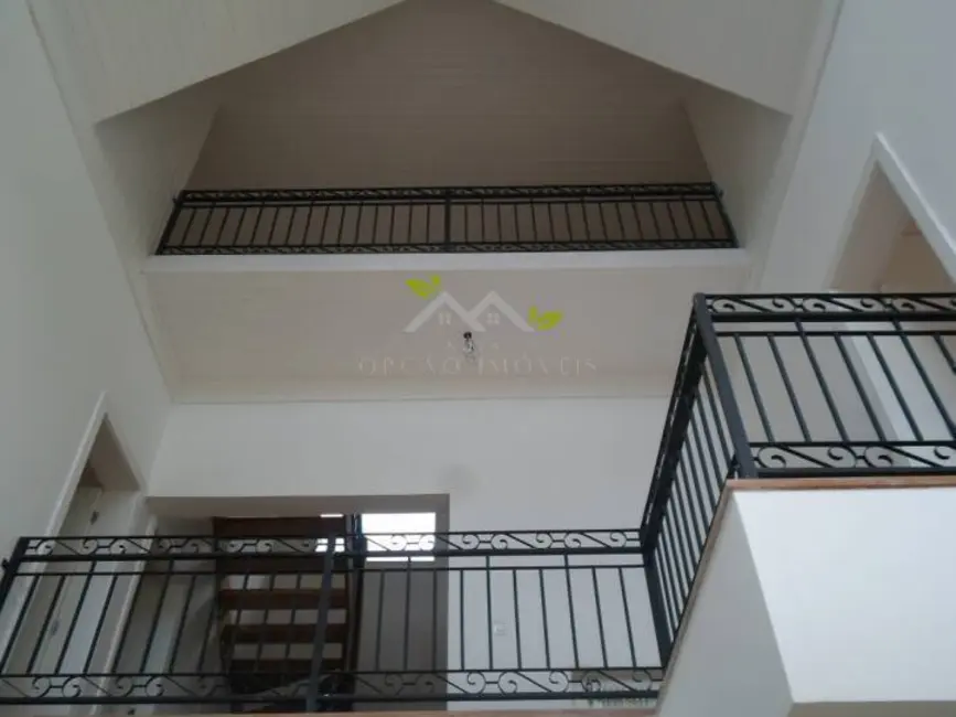 Casa de Condomínio com 4 quartos à venda, 435m2 em Campos Do Jordao - SP - imagem 4 Foto 4 de Casa de Condomínio com 4 quartos à venda, 435m2 em Campos Do Jordao - SP