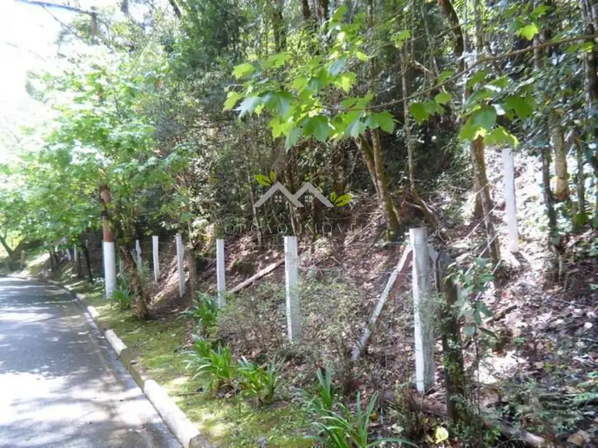 Foto 2 de Terreno / Lote à venda, 1100m2 em Campos Do Jordao - SP