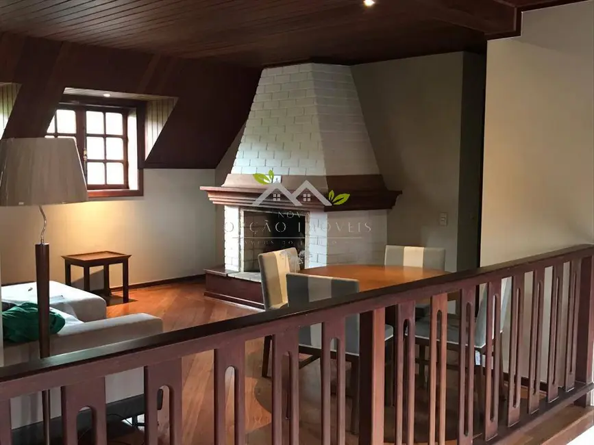 Apartamento com 4 quartos à venda, 246m2 em Campos Do Jordao - SP - imagem 5 Foto 5 de Apartamento com 4 quartos à venda, 246m2 em Campos Do Jordao - SP