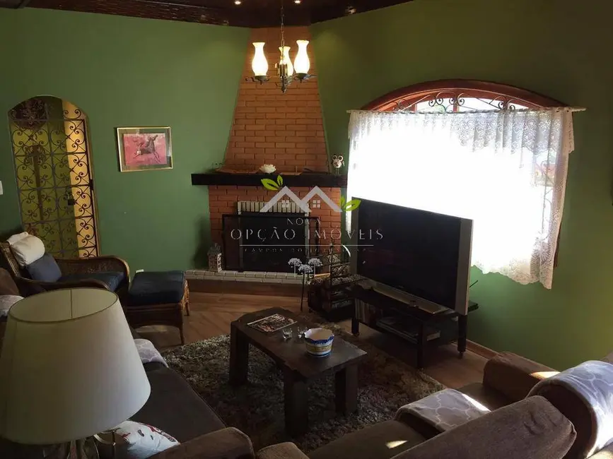 Foto 7 de Casa com 5 quartos à venda, 242m2 em Campos Do Jordao - SP