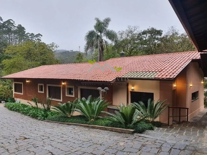 Foto 1 de Casa com 3 quartos à venda e para alugar, 273m2 em Santo Antonio Do Pinhal - SP