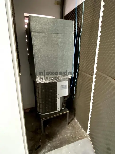 Sala Comercial para alugar, 134m2 em Itaim Bibi, São Paulo - SP - imagem 9 Foto 9 de Sala Comercial para alugar, 134m2 em Itaim Bibi, São Paulo - SP