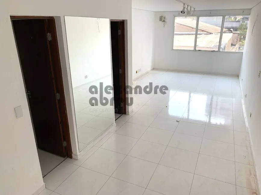 Foto 9 de Loja para alugar, 230m2 em Vila Suzana, São Paulo - SP