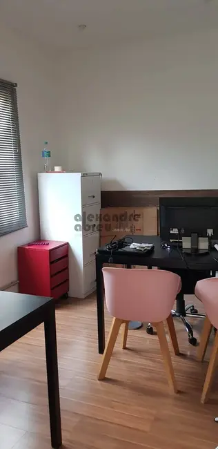 Sobrado com 2 quartos para alugar, 120m2 em Pinheiros, São Paulo - SP - imagem 5 Foto 5 de Sobrado com 2 quartos para alugar, 120m2 em Pinheiros, São Paulo - SP