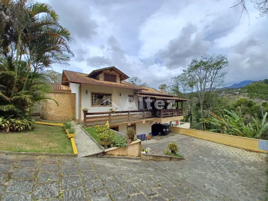 Casa com 3 quartos à venda, 850m2 em Parque do Imbui, Teresopolis - RJ - imagem 2 Foto 2 de Casa com 3 quartos à venda, 850m2 em Parque do Imbui, Teresopolis - RJ