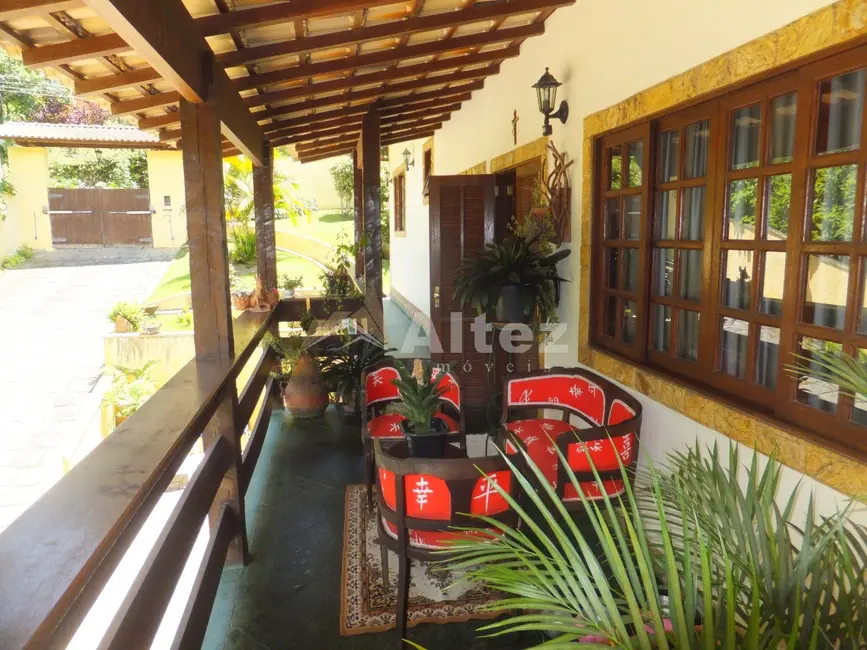 Casa com 3 quartos à venda, 850m2 em Parque do Imbui, Teresopolis - RJ - imagem 3 Foto 3 de Casa com 3 quartos à venda, 850m2 em Parque do Imbui, Teresopolis - RJ