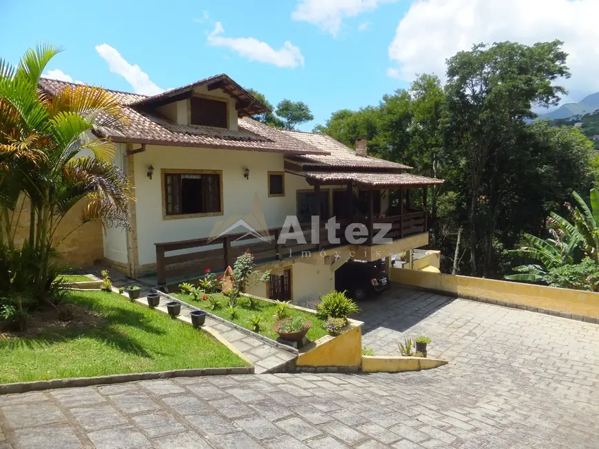 Casa com 3 quartos à venda, 850m2 em Parque do Imbui, Teresopolis - RJ - imagem 1 Foto 1 de Casa com 3 quartos à venda, 850m2 em Parque do Imbui, Teresopolis - RJ