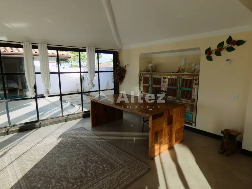 Casa com 6 quartos à venda, 2200m2 em Armacao Dos Buzios - RJ - imagem 6 Foto 6 de Casa com 6 quartos à venda, 2200m2 em Armacao Dos Buzios - RJ