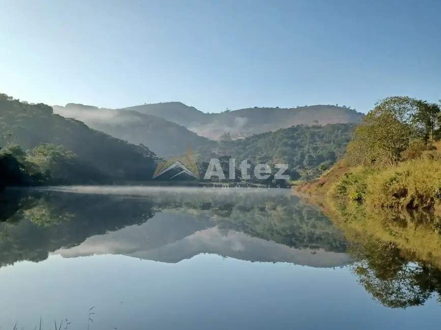Sítio / Rancho com 46 quartos à venda, 2200000m2 em Ponte Nova, Teresopolis - RJ - imagem 1 Foto 1 de Sítio / Rancho com 46 quartos à venda, 2200000m2 em Ponte Nova, Teresopolis - RJ