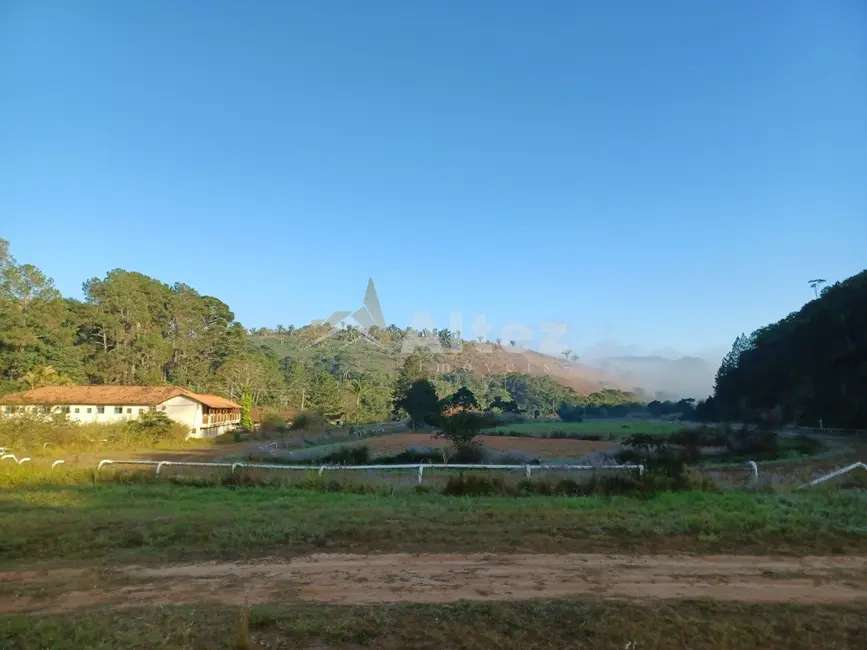 Sítio / Rancho com 46 quartos à venda, 2200000m2 em Ponte Nova, Teresopolis - RJ - imagem 2 Foto 2 de Sítio / Rancho com 46 quartos à venda, 2200000m2 em Ponte Nova, Teresopolis - RJ