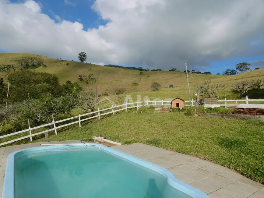 Foto 1 de Terreno / Lote à venda, 840000m2 em Três Córregos, Teresopolis, RJ