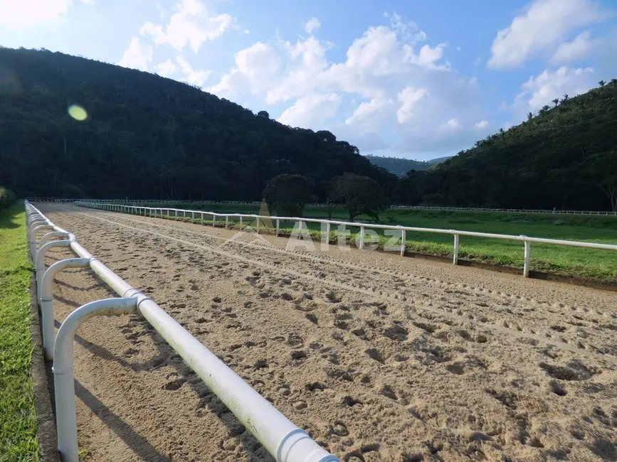 Sítio / Rancho com 17 quartos à venda, 675000m2 em Serra do Capim, Teresopolis - RJ - imagem 2 Foto 2 de Sítio / Rancho com 17 quartos à venda, 675000m2 em Serra do Capim, Teresopolis - RJ