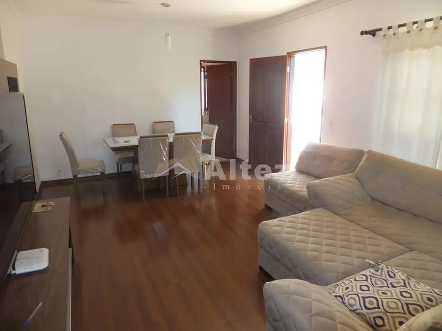 Foto 2 de Casa com 3 quartos à venda, 208m2 em Albuquerque, Teresopolis - RJ