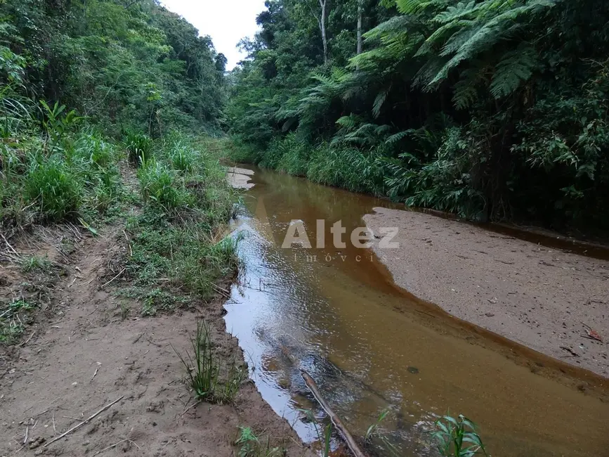 Sítio / Rancho com 2 quartos à venda, 635000m2 em Teresopolis - RJ - imagem 3 Foto 3 de Sítio / Rancho com 2 quartos à venda, 635000m2 em Teresopolis - RJ