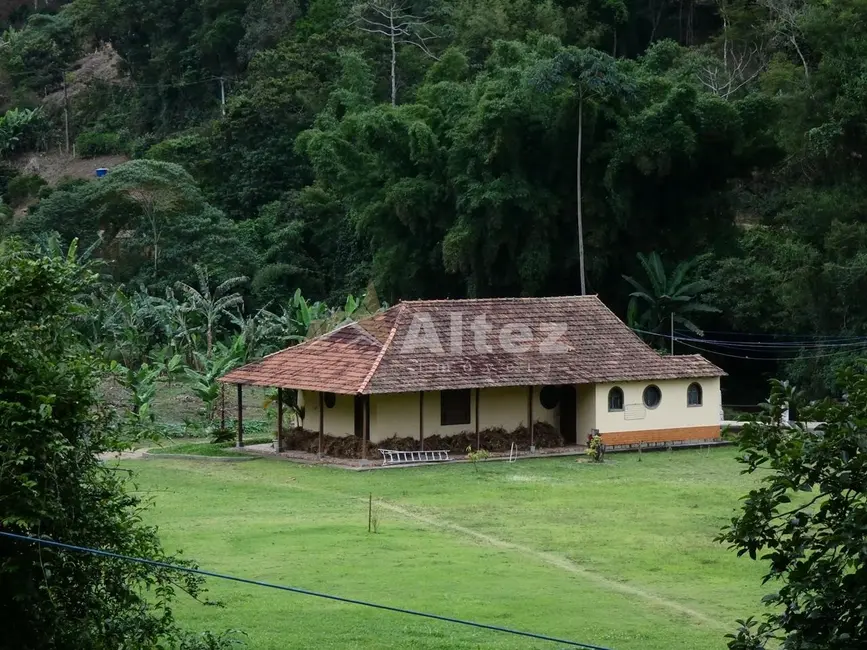 Sítio / Rancho com 2 quartos à venda, 635000m2 em Teresopolis - RJ - imagem 4 Foto 4 de Sítio / Rancho com 2 quartos à venda, 635000m2 em Teresopolis - RJ