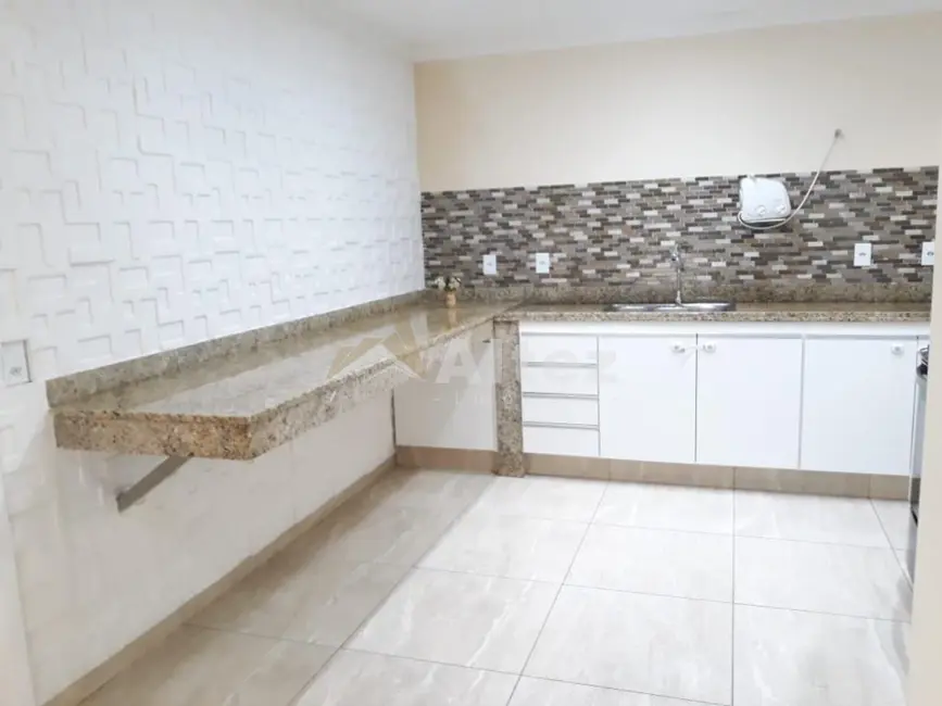 Casa com 3 quartos à venda, 1100m2 em Golfe, Teresopolis - RJ - imagem 9 Foto 9 de Casa com 3 quartos à venda, 1100m2 em Golfe, Teresopolis - RJ