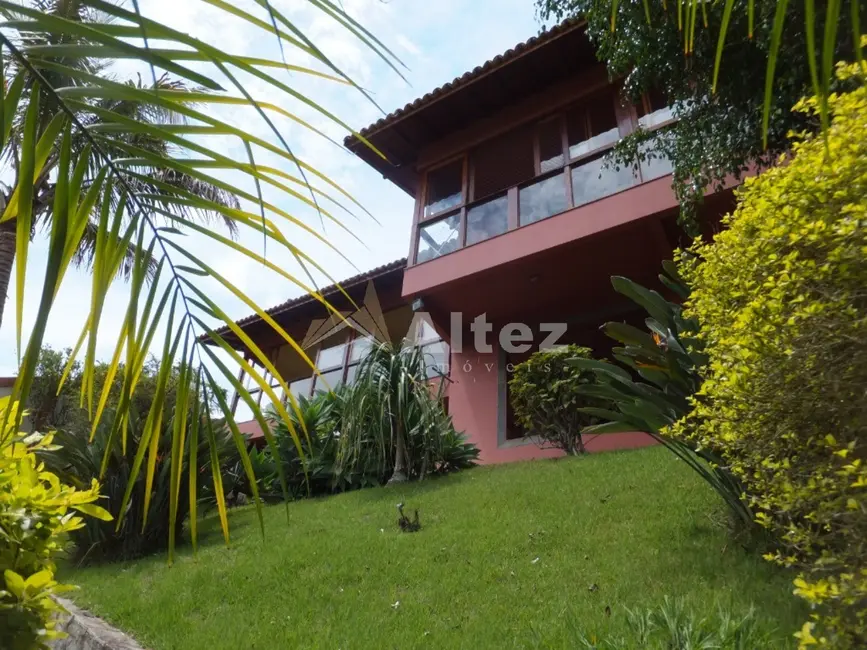 Casa com 5 quartos à venda, 2280m2 em Parque do Imbui, Teresopolis - RJ - imagem 4 Foto 4 de Casa com 5 quartos à venda, 2280m2 em Parque do Imbui, Teresopolis - RJ