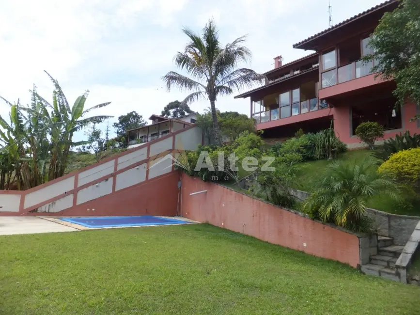 Casa com 5 quartos à venda, 2280m2 em Parque do Imbui, Teresopolis - RJ - imagem 5 Foto 5 de Casa com 5 quartos à venda, 2280m2 em Parque do Imbui, Teresopolis - RJ