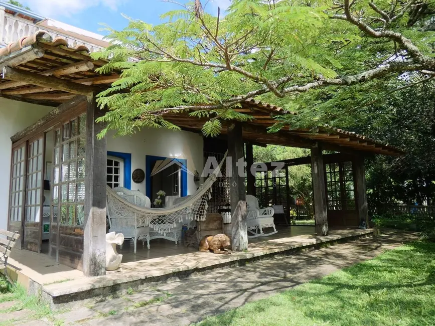 Foto 9 de Casa com 7 quartos à venda, 2614m2 em Golfe, Teresopolis - RJ